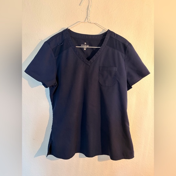 Womens Med Couture Navy scrub set - Picture 4 of 9